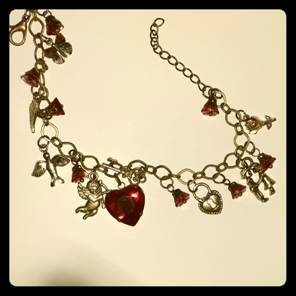 Heart charm bracelet